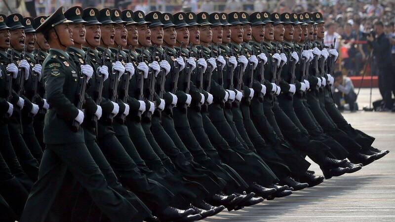 中國大閱兵畫面竟似納粹紀錄片 澳洲前官員：令人毛骨悚然
