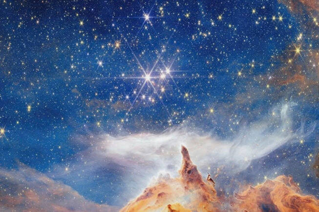 史上最強太空望遠鏡凝視5小時！NASA公布絕美「恆星搖籃」影像