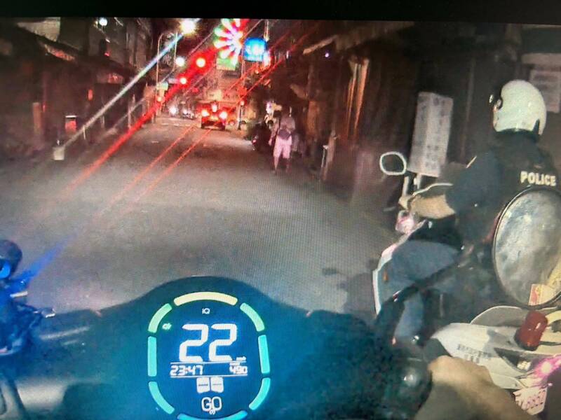 外籍詐騙車手增多 台南鷹眼警深夜逮多罪名越南男詐嫌