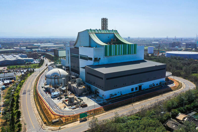 桃園焚化廠全速運轉搭配跨縣市合作 明年底前清除5.8萬噸裸露垃圾