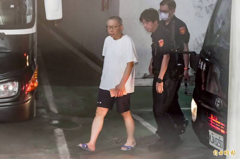 柯文哲辦保7000萬完畢14:20獲釋 收押363天重獲自由