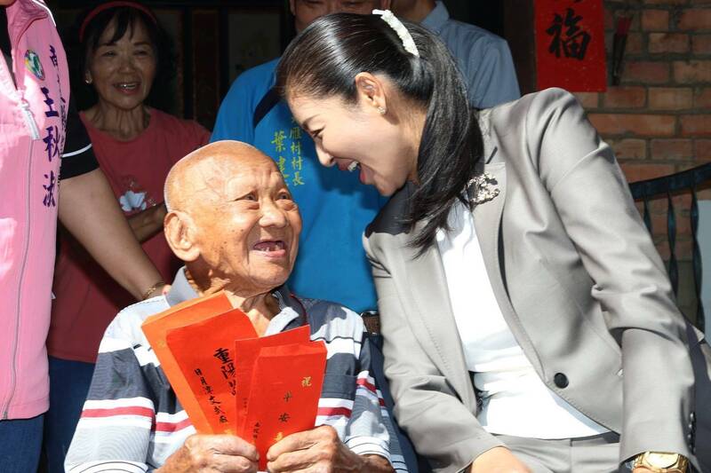 不是今天！ 南投縣重陽節敬老禮金  10/15起發放