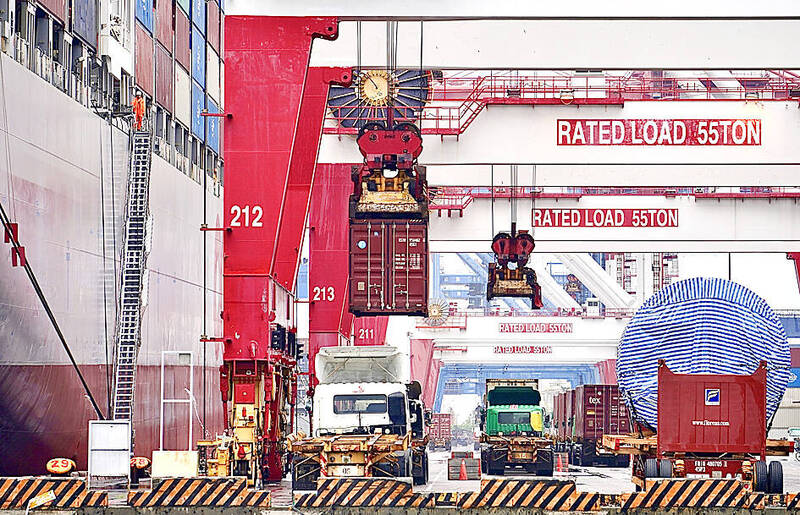 《TAIPEI TIMES》Exporters ride AI wave to historic highs