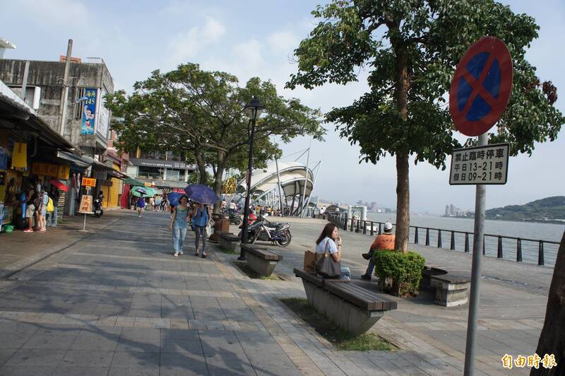 淡水老街沒落？他嘆週六造訪超冷清 一票網友反駁：不客觀