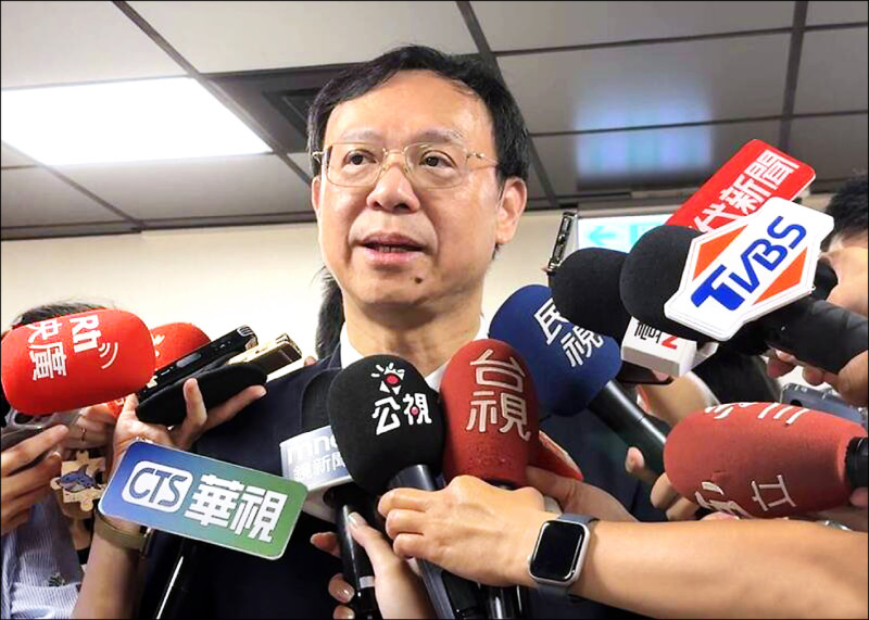 重點科別醫學系公費生確定續辦／清華、中山、中興學士後醫名額小增 9校總公費生150人