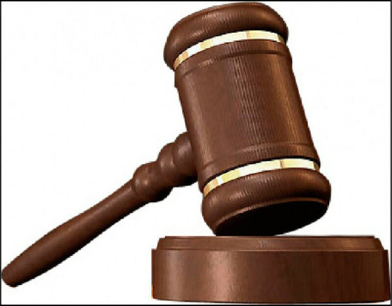 超商店員下班帶走2罐鮮乳 業務侵占罪判刑8月緩刑2年