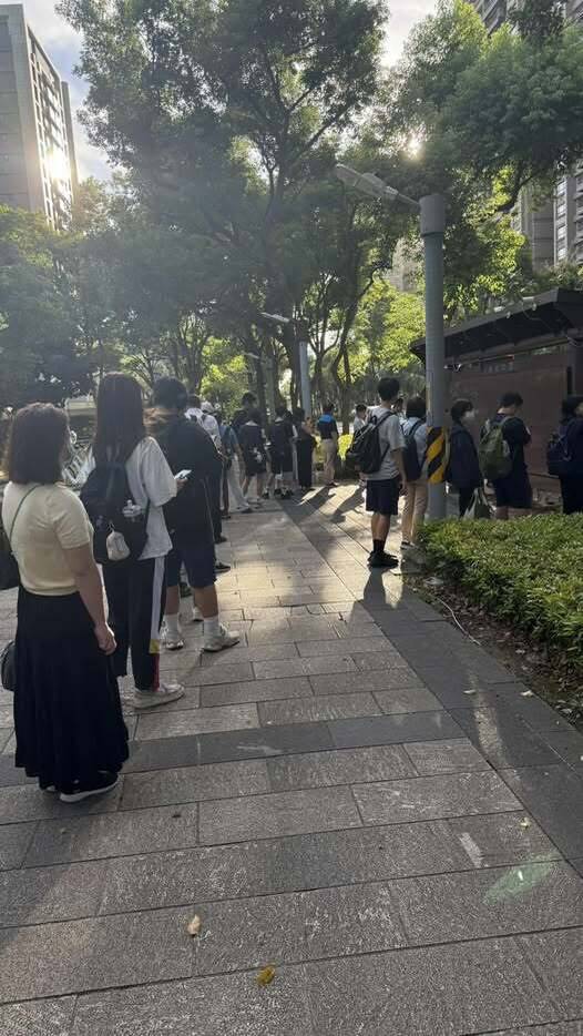 公車族反映久候搭不上新北「922」 臺北客運：已調度司機疏運