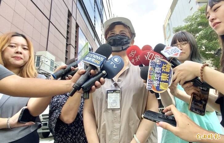 櫃姐回歸落淚！停業7個月今首進貨 台中新光三越拚925開業