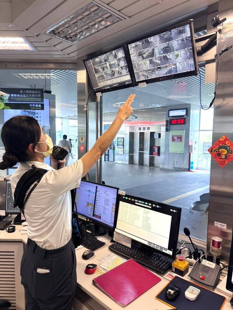 中捷也幫忙抓毒品 拾獲遺失物竟藏夾鏈袋裝「白粉末」