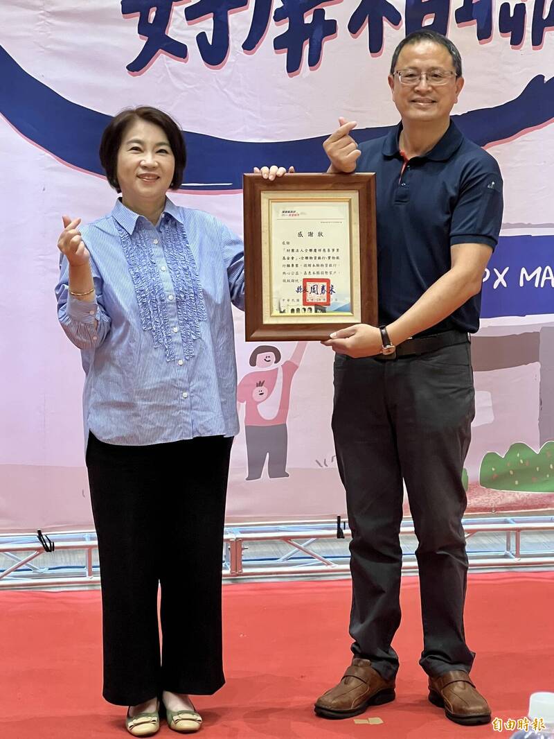 弱勢家庭受惠 屏縣幸福物資銀行獲逾百萬元物資挹注