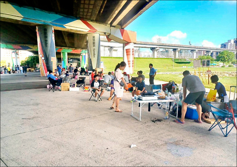 中秋限定 新北六處河濱公園指定區 開放烤肉