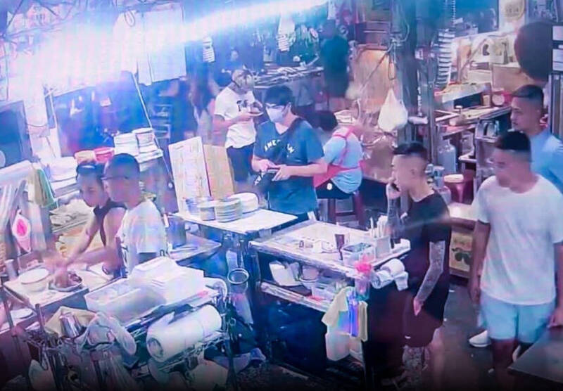 刺青8+9景美夜市討保護費?店家網路發文邀網友一起來拳上
