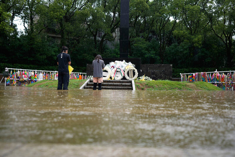 日本頻下破紀錄暴雨！鄭明典曝原因：應該是回不去了