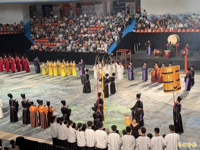 新北藝術祭孔「禮樂合一」十年傳承 武舞、雩舞展現弘揚尊師重道精神 - 生活 - 自由時報電子報