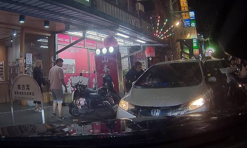 侵占前小姨子汽車開到廟會活動違停 警方人贓俱獲