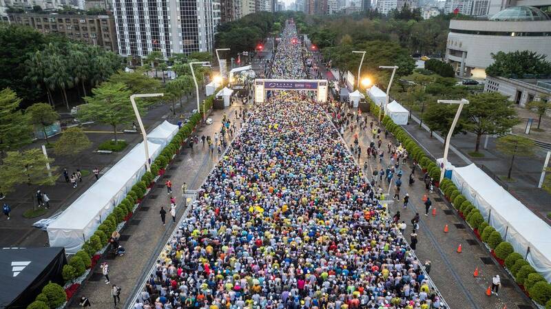 台北馬拉松中籤率僅27％ 推「耶誕歡樂早餐跑」補遺憾