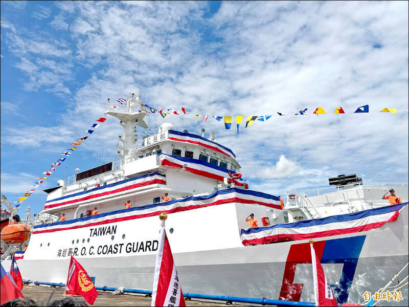 獨家》甫交船花蓮艦偕台北艦赴帛琉遠航訓練 今靠港敦睦邦交