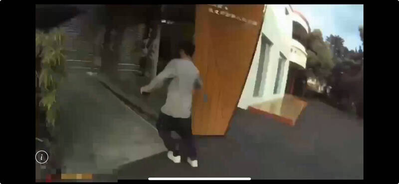 移工無照駕車肇事逃逸 2警攔停車上5外勞竄逃 1人闖入淡大被逮