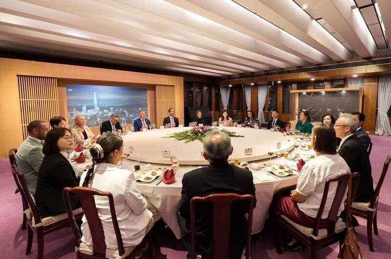 比利時參議員范魯維率團訪台 盼與台灣深化綠能、科技合作