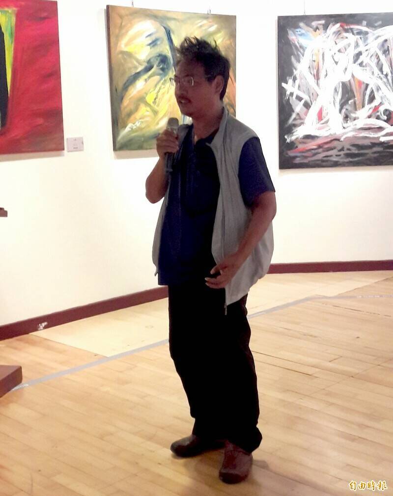 徐超斌生前為南迴醫院奔走。（記者黃明堂攝）