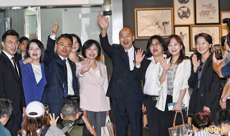 韓國瑜率團訪日啟程 感謝立委超越黨派為外交打拚