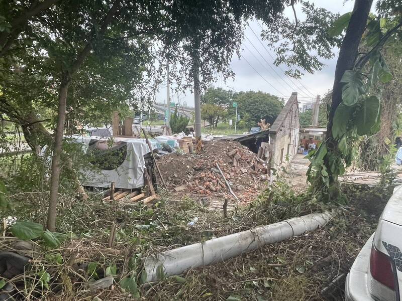 竹市府公有地成廢棄物偷倒天堂 網友批稽查機制失靈