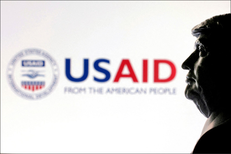 川普安排10月訪日 將會晤新相