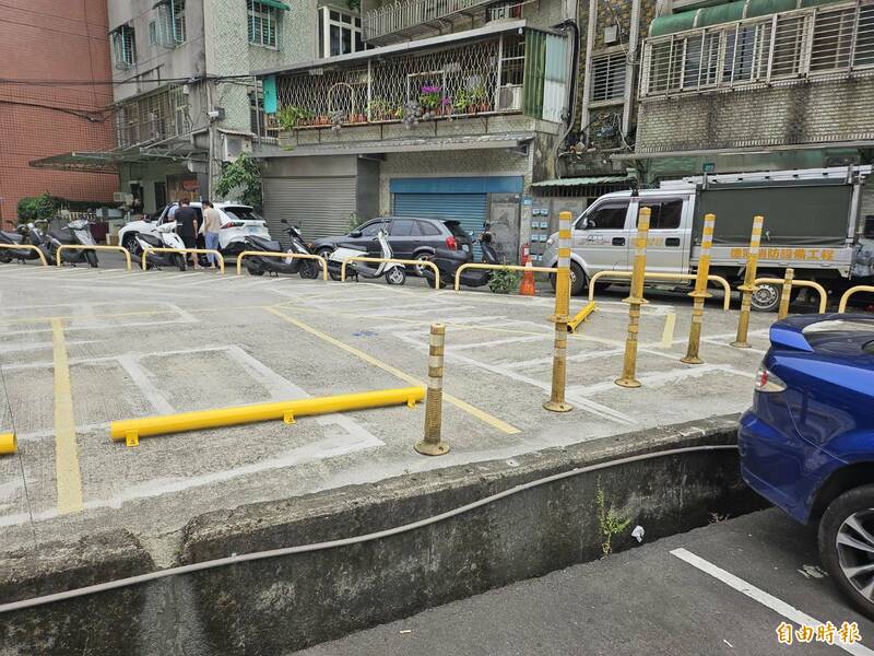 恩主公醫院停車場高低落差釀車損事故 賠償責任談不攏