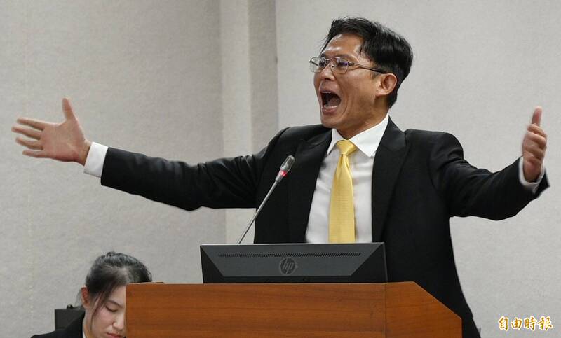 黃國昌大讚謝幸恩「優秀記者」 詹凌瑀：「她」讓記者這個行業蒙羞