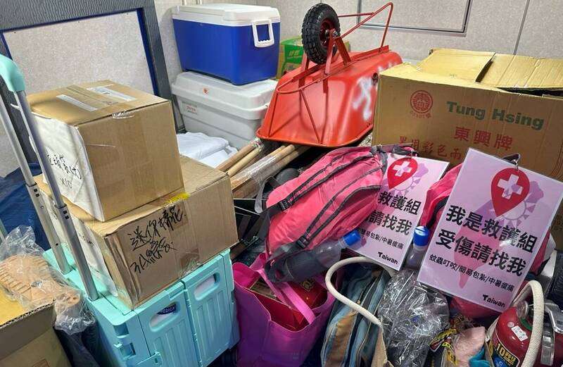 救災隊伍包含專業護理師組成的醫療團隊。（黃嫈珺提供）