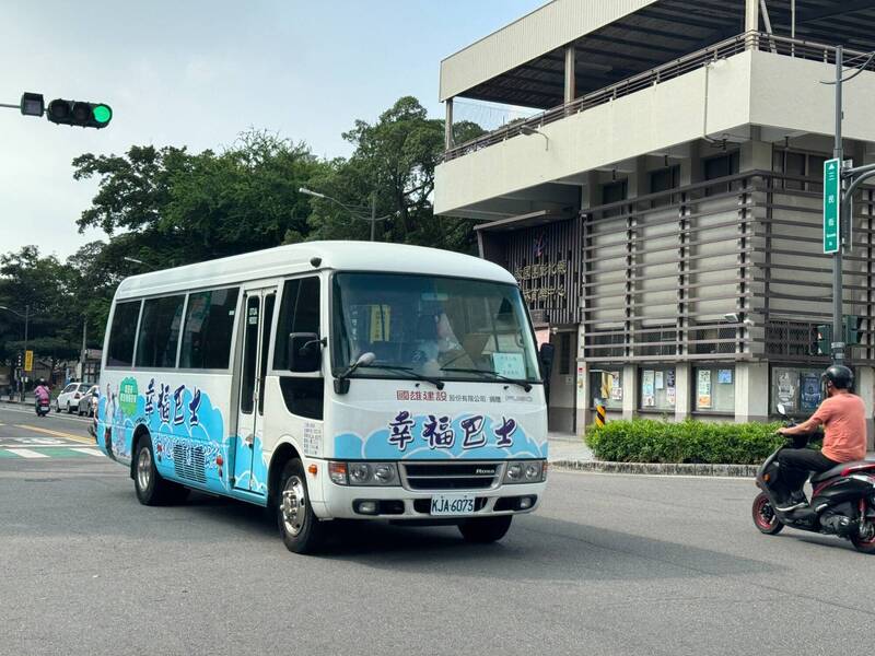 員林市幸福巴士10月恢復行駛，並規劃平日線與假日線服務。（員林市公所提供）