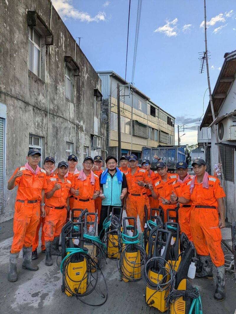 行政院採購的高壓清洗機陸續共1500台，目前都在外服役中。（行政院東部中心提供）