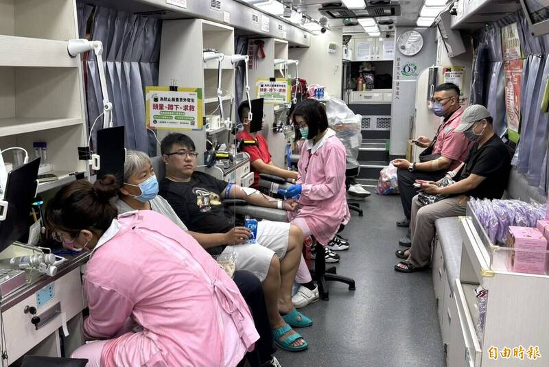 捐血還能學消防安全! 台南警消第一大隊募集500袋鮮血 
