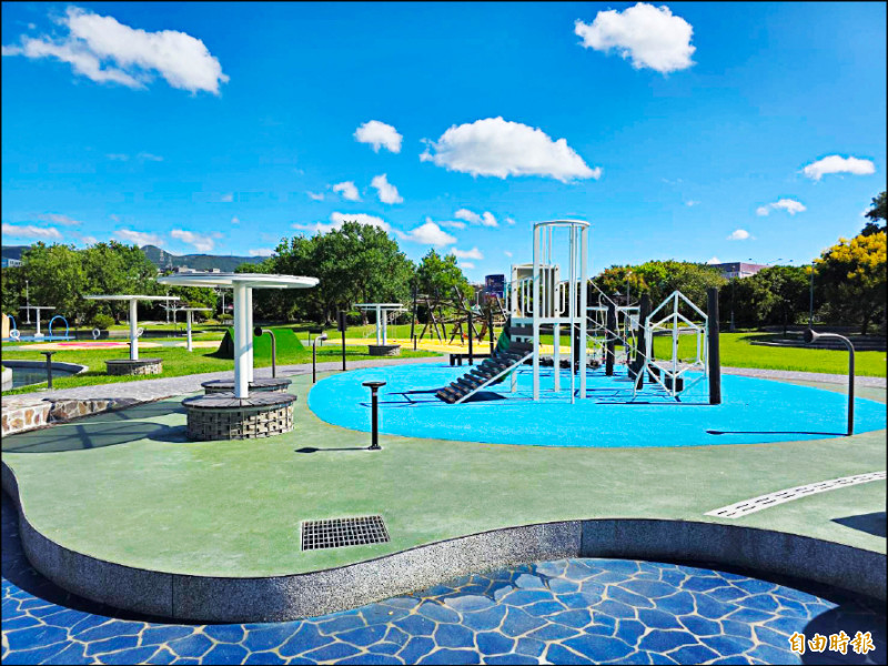 內湖休閒運動公園翻新優化，昨日重新啟用。（記者甘孟霖攝）