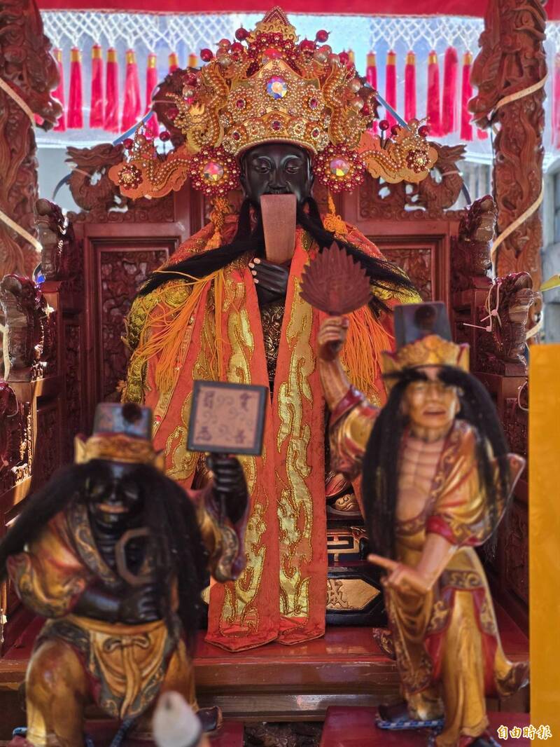 2025雞籠城隍文化祭「日巡遶境」活動今天（7日）13時於基隆護國城隍廟啟行，遶境隊伍行經基隆慶安宮、奠濟宮等廟宇。（記者俞肇福攝）