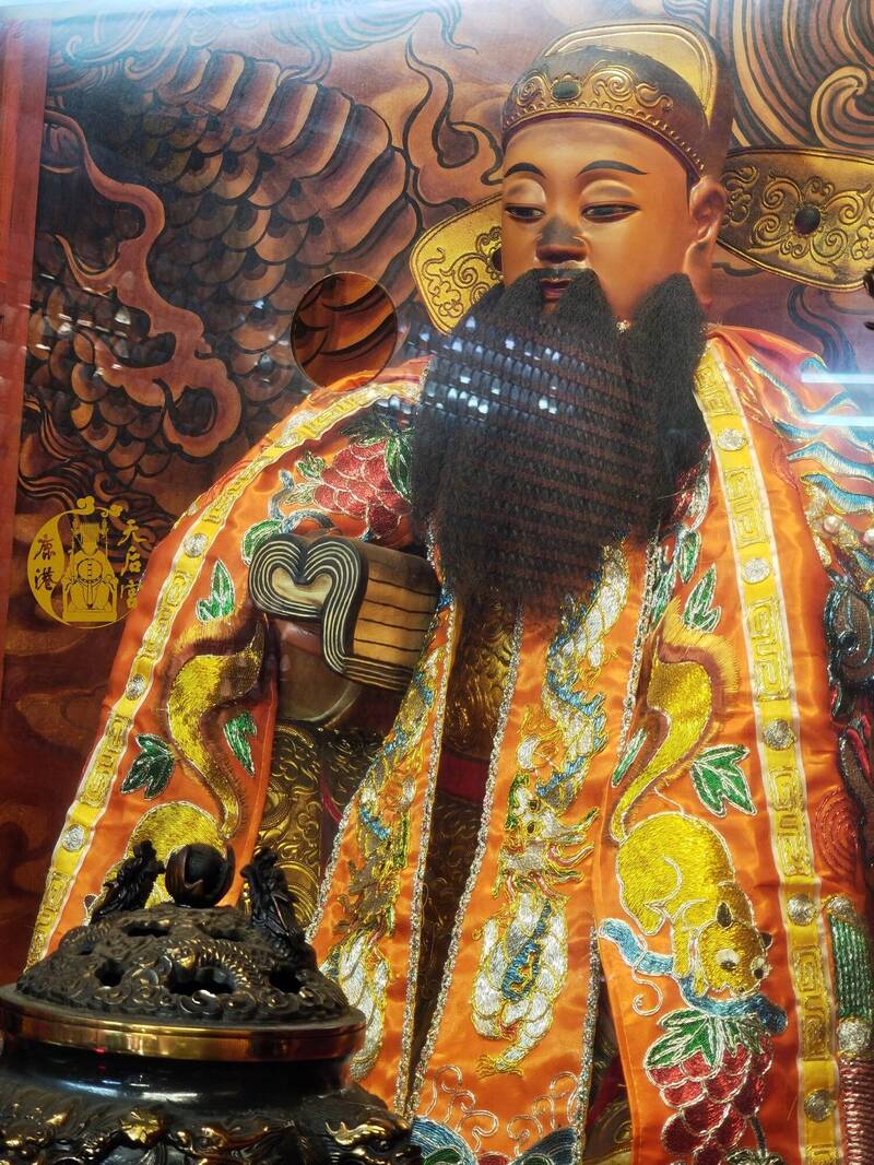 「隱藏版」秒殺小物! 鹿港天后宮出現筆記本、立可帶、2B鉛筆還願 - 生活 - 自由時報電子報