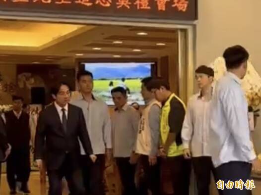賴清德總統今天低調前往第二殯儀館送捨身救女童的王姓姑丈公最後一程。（記者陳昀攝）