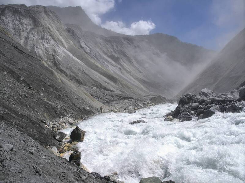 湍急的水流。（圖擷自張景淮（山獸）臉書）