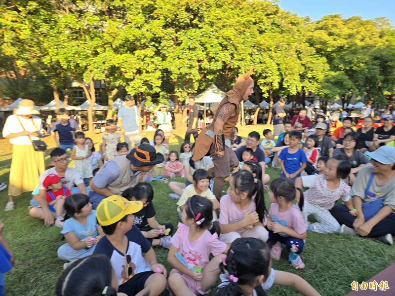 三峽紅茶季活動，10日11日兩天在北大校園舉辦。（記者翁聿煌攝）