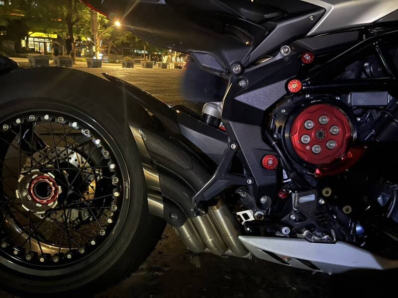義大利百萬精品重機MV Agusta Dragster 800RR 一騎上路就噪音超標 - 自由電子報影音頻道