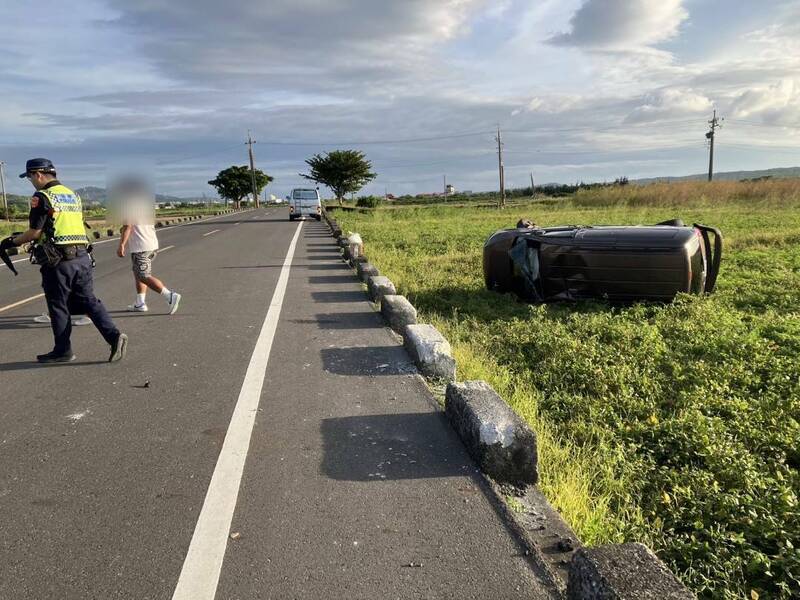 杜男疑似恍神不慎田中翻。（警方提供）