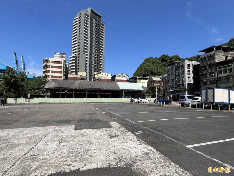 基隆市舊公車修理廠將招商興建新市政大樓。（記者盧賢秀攝）
