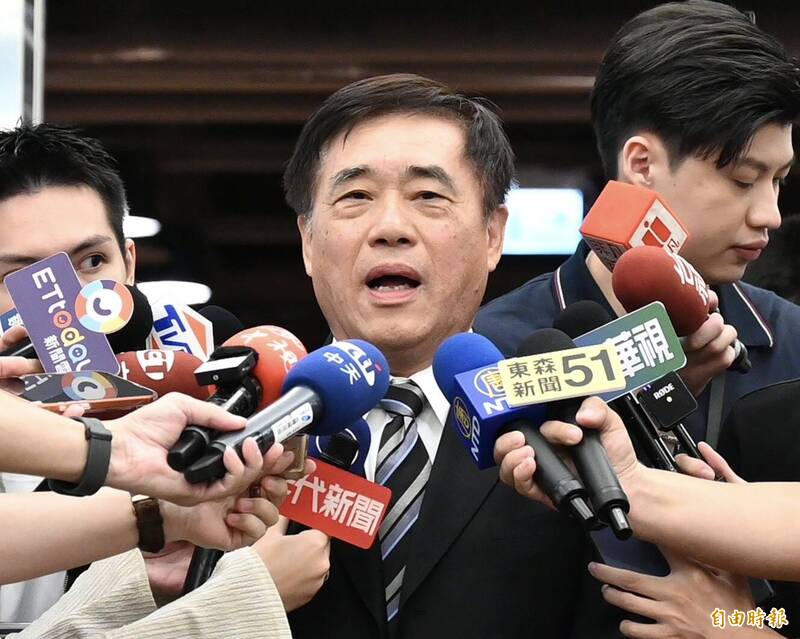 鄭麗文要台灣人自豪「我是中國人」遭藍營批評  郝、羅「這樣說」