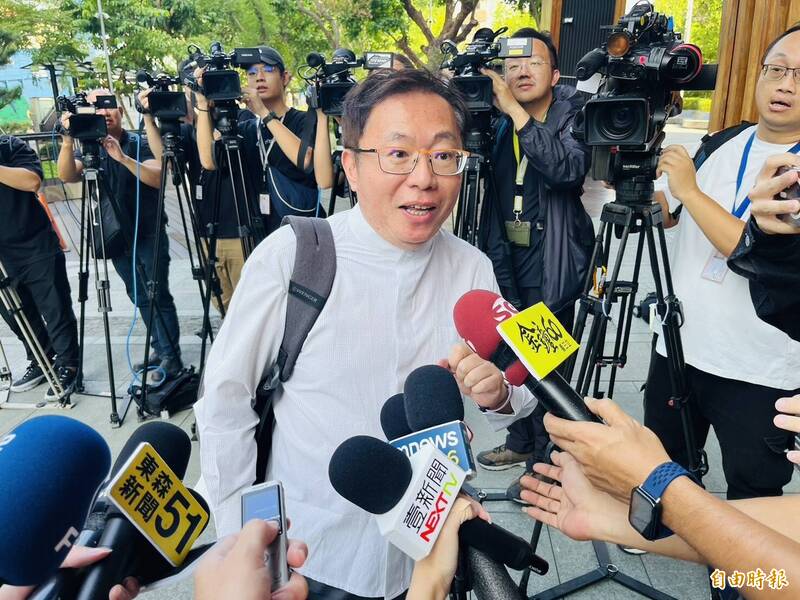 黃國昌與謝幸恩合作跟拍政敵 《菱傳媒》：董事會不干涉記者立場