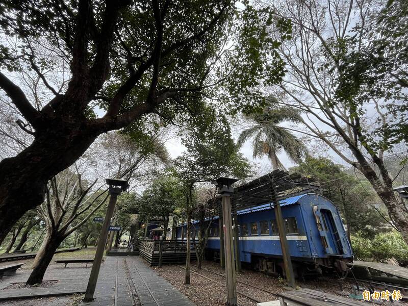 內灣「好客好品希望工場」拆除後全部移至合興車站。（記者廖雪茹攝）