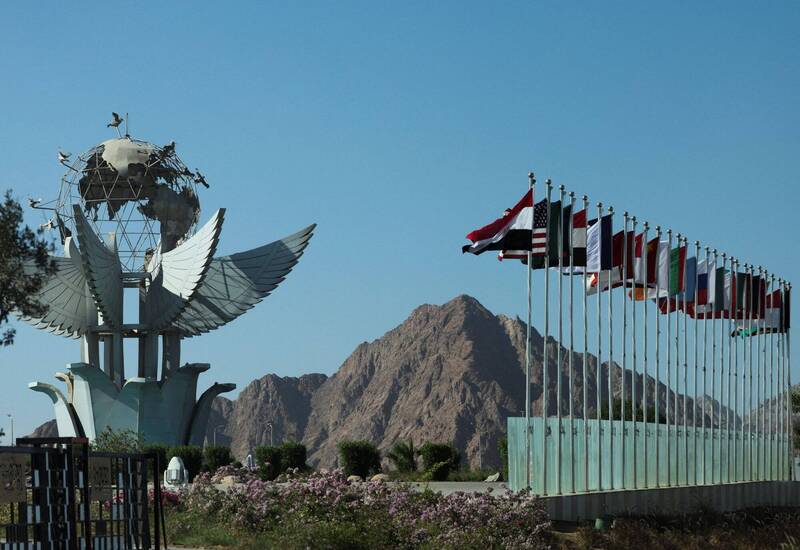 加薩和平峰會舉行前夕，卡達外交團隊發生車禍，造成外交官3死2傷。（路透）