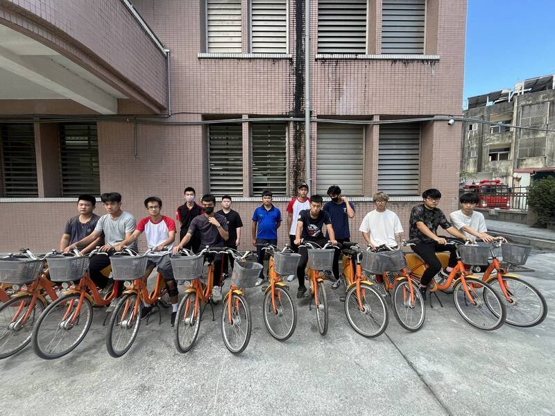 新北捐45輛YouBike1.0 助花蓮光復學子災後復學