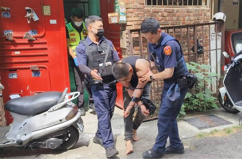 台中喋血情殺案！ 砍女友與其母、鄰居阻止也中刀 檢方聲押莽男 