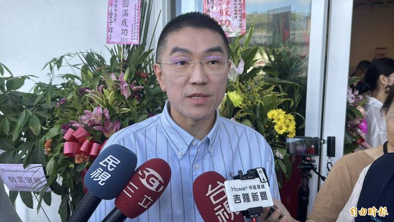 基隆市長謝國樑認為吳禹辰是具專業學養與溝通的專業人士。（記者盧賢秀攝）