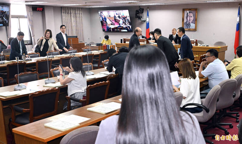 韌性特別預算案拚10/17三讀 朝野協商保留8案 - 政治 - 自由時報電子報